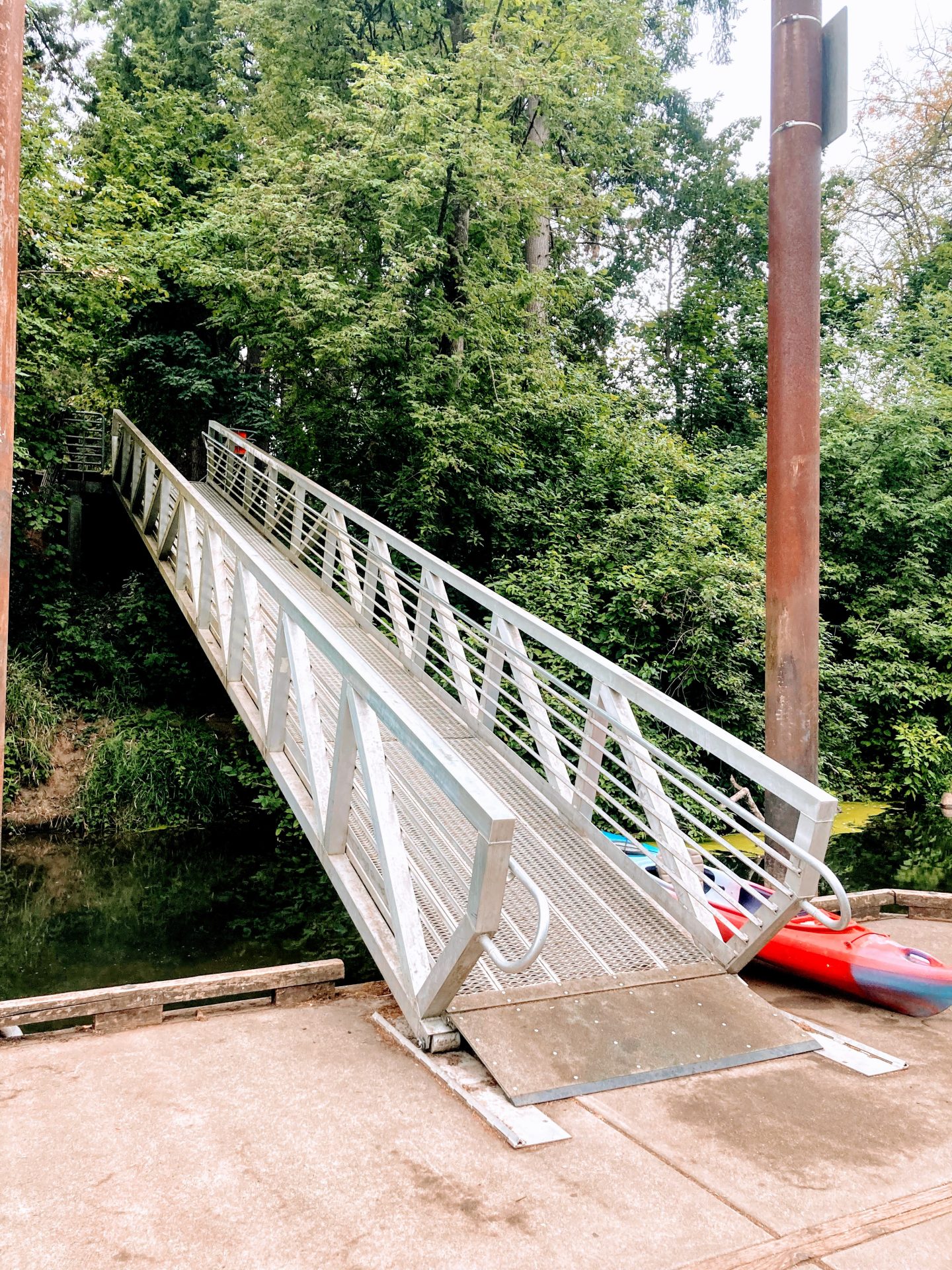 boat ramp dock at browns ferry park